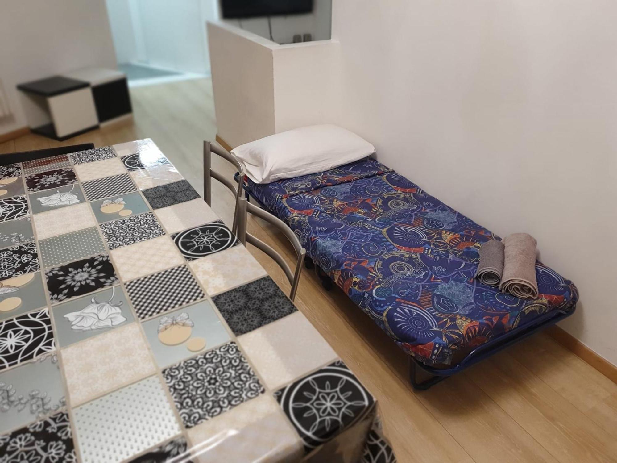 Your Lovely Home, Porta Venezia-1 Queen Bed, 3 Single Beds, 1 Sofa Bed- Мілан Екстер'єр фото